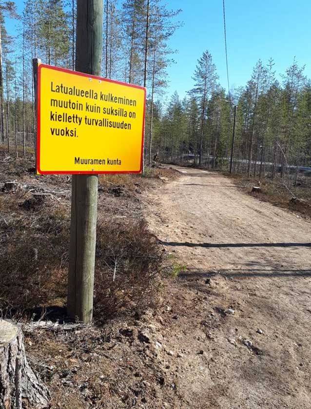 Sukset Jalkaan